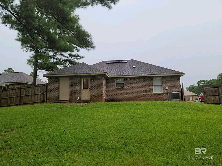 9530 Fox Hunter Ct W — Photo 13