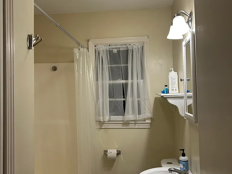 240 Habersham Dr — Photo 27