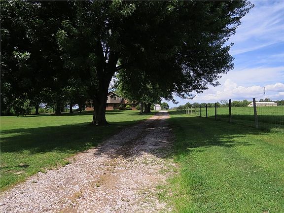 3rd image of 6880 W Road 375 N