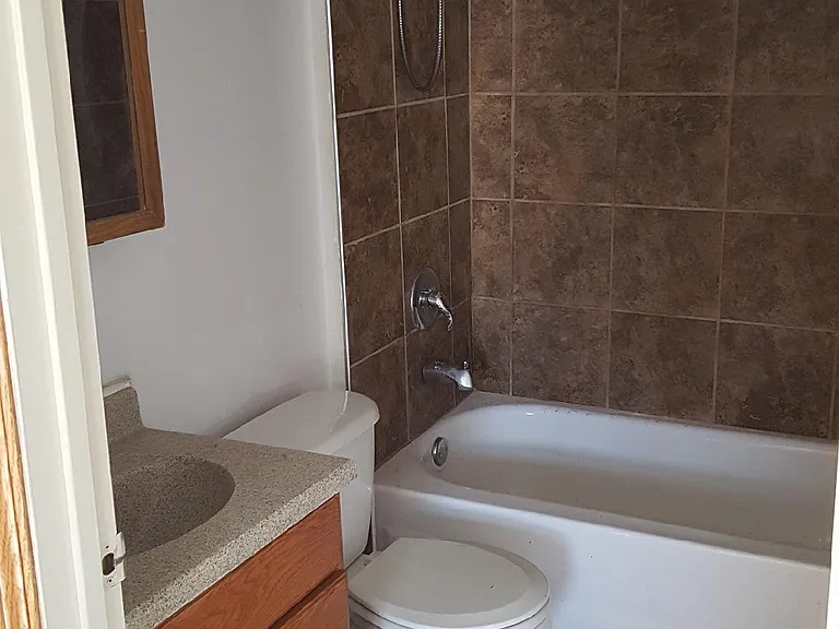4428 Cameron Ave — Photo 3