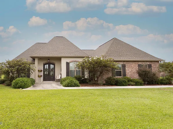 12 Bloomingdale Dr, Carriere, MS 39426