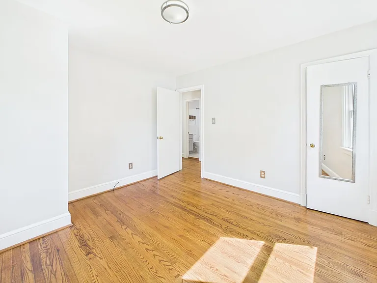 6514 Stuart Ave — Photo 15