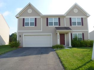 2054 Kate Dr, Montgomery, IL 60538