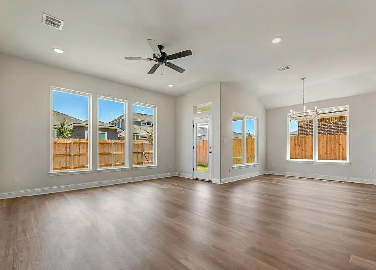 6201 Talladega Dr — Photo 15
