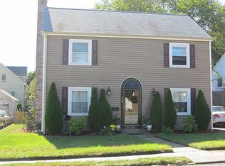 106 Preston Dr, Cranston, RI 02910