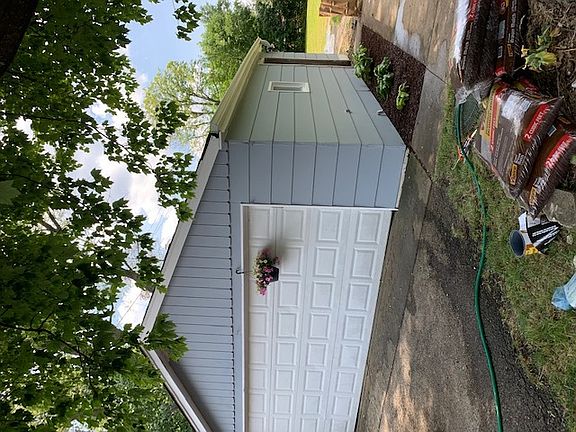 2nd image of 1002 N Dryden Ave