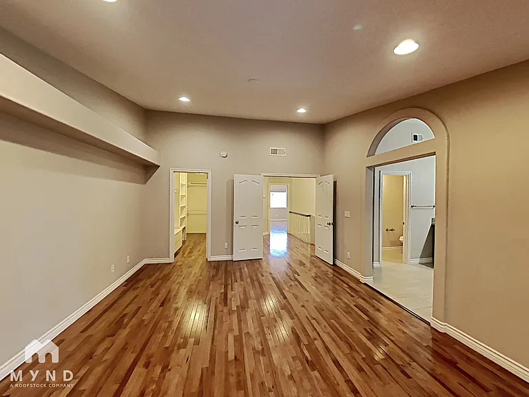 5117 Renaissance Ave #C — Photo 13