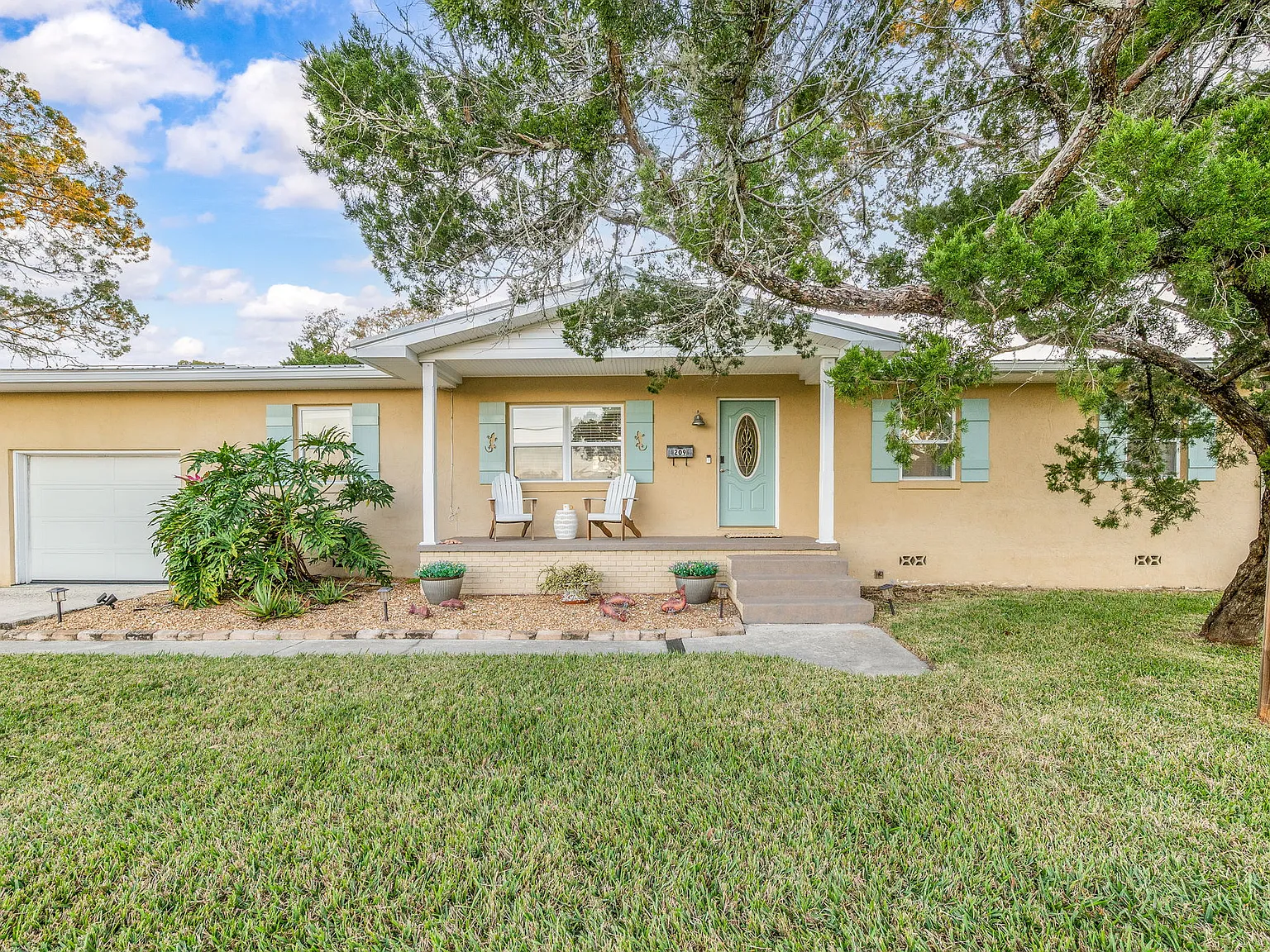4 bed, 1512 sqft, $9,000 — Photo 3