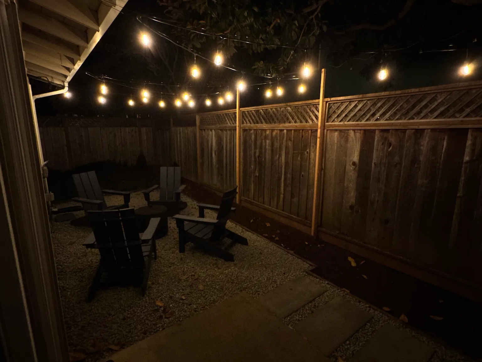 307 Martin Dr — Photo 2