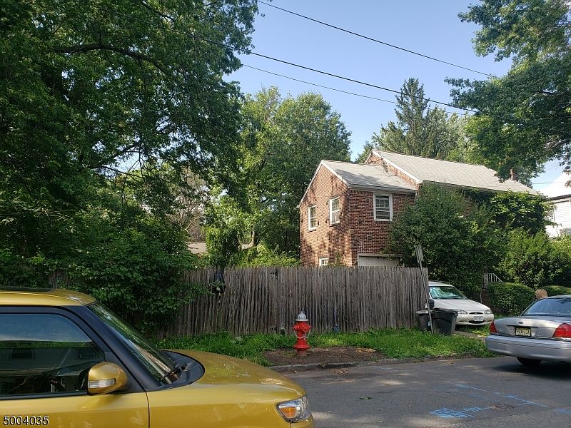 2nd image of 825 Park View Ter #831