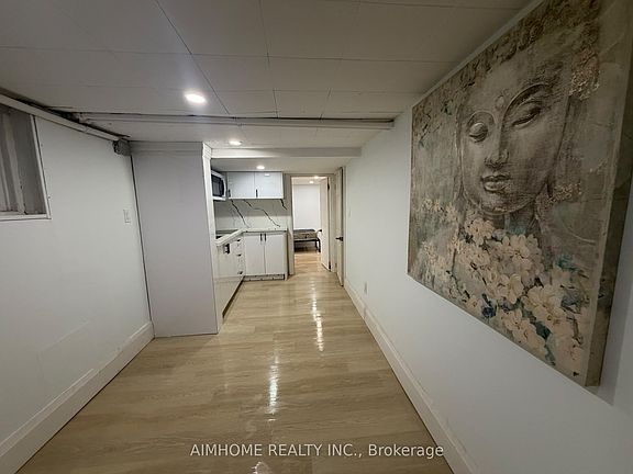 4th image of 26 Patricia Ave #2
