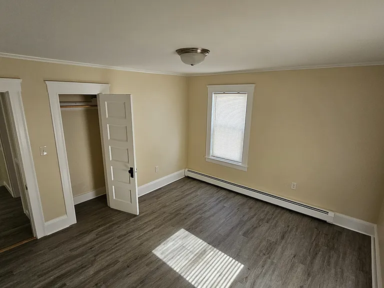 8.5 Robinson St #2 — Photo 7