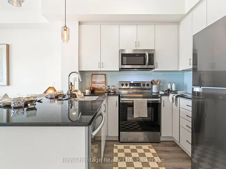 128 Grovewood Cmn #319 — Photo 5
