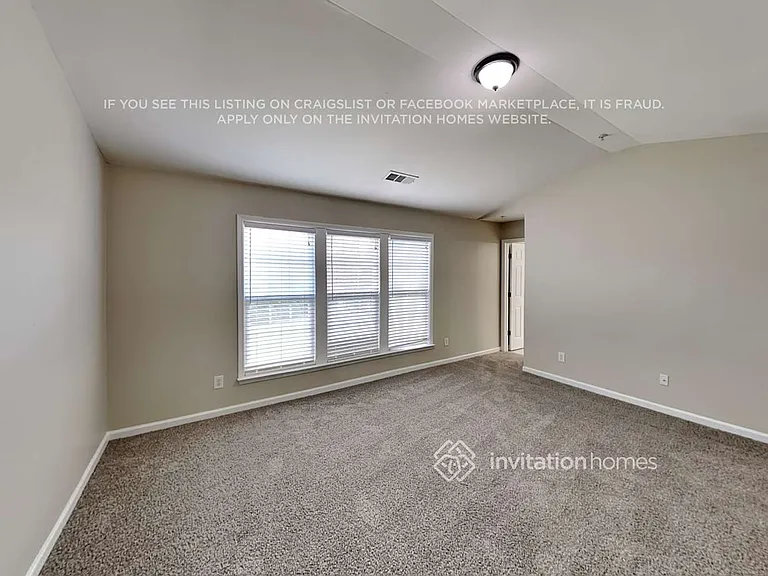 320 Balaban Cir — Photo 11
