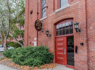 470 Silver St APT 215, Manchester, NH 03103