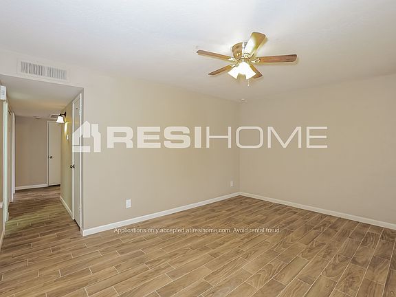 5th image of 18401 N 17th Dr