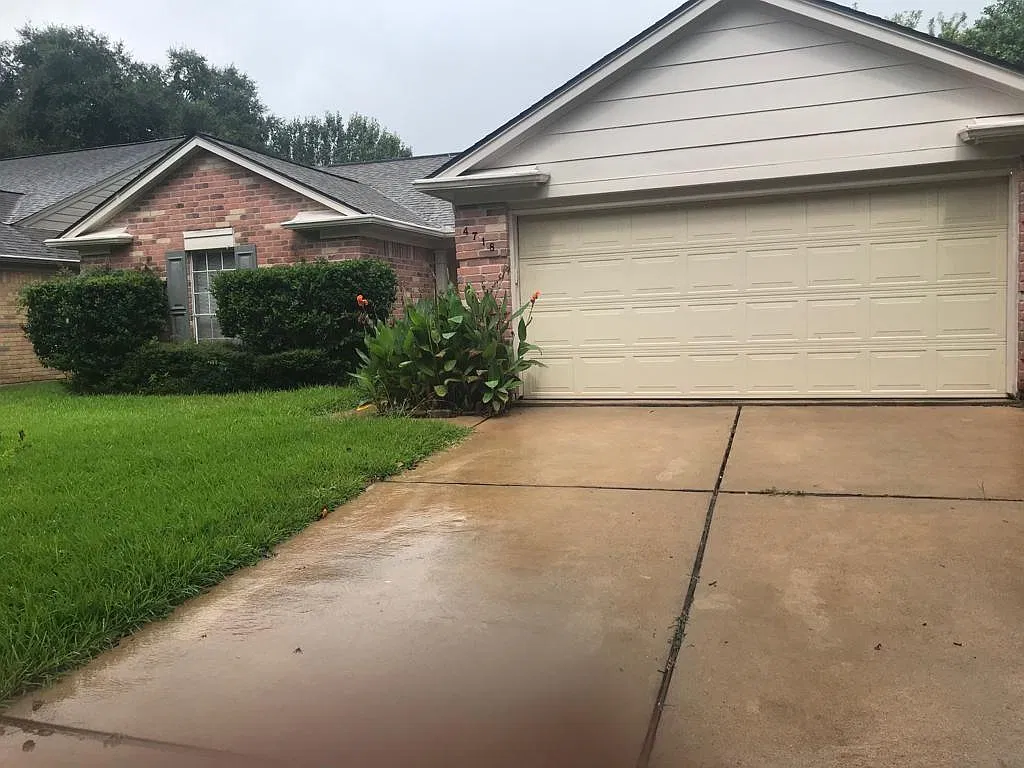 3 bed, 2.0 bath, 1354 sqft, $1,850 — Photo 4
