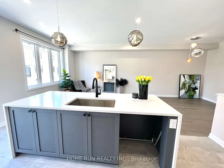 511 Moyard Dr — Photo 6