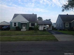 909 Pioneer Dr, North Tonawanda, NY
