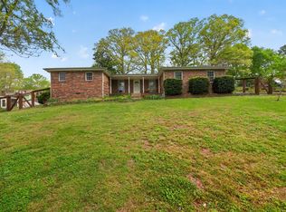 327 Dunbar Cave Rd, Clarksville, TN 37043