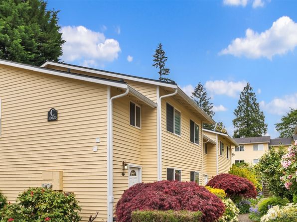 10020 NE 120th Street #C3, Kirkland, WA 98034