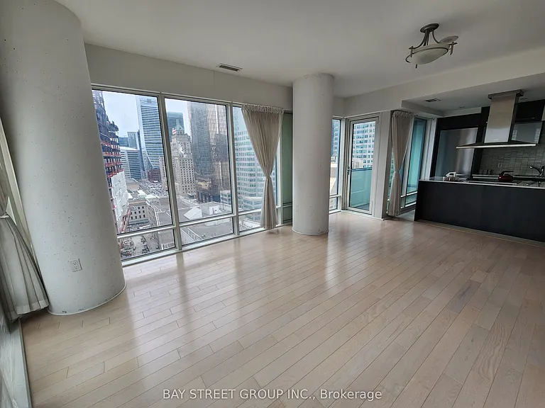 8 The Esplanade #1902 — Photo 14