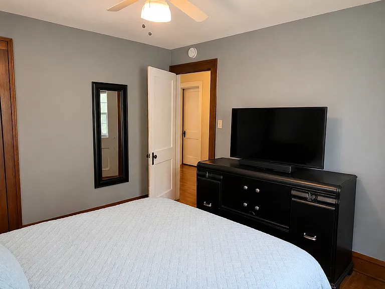 903 W College Ave — Photo 8