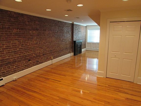 4th image of 515 Willow Ave APT 1