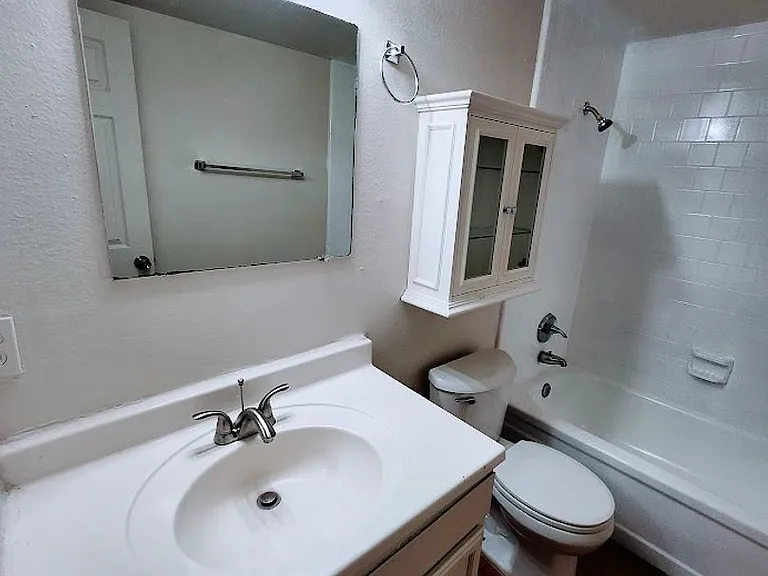 827 E Hazel Dr — Photo 18