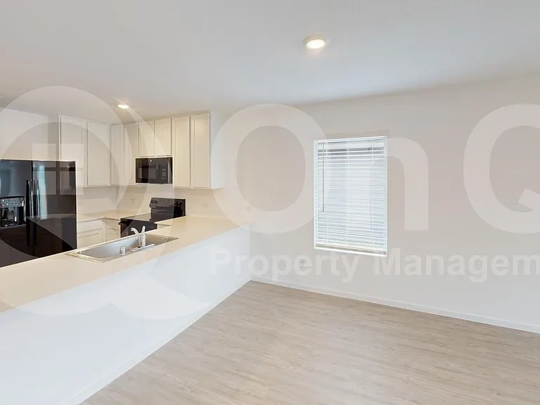 6744 Teal Cir — Photo 4