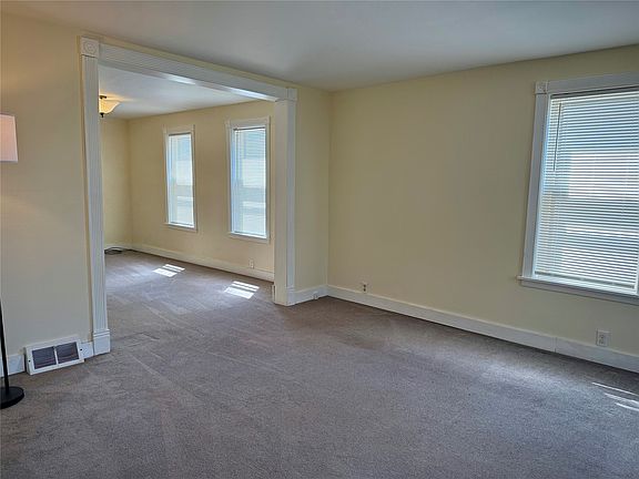 5th image of 12 Florence Ave