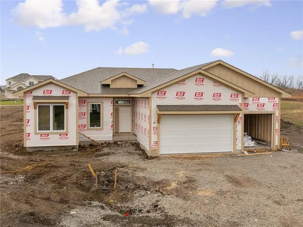 25017 W 89th St, Lenexa, KS 66227