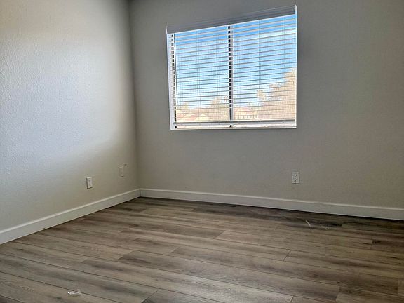 4th image of 3511 E BASELINE Road #1049