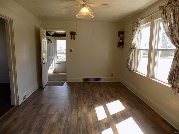 3rd image of 2536 Milburn Blvd