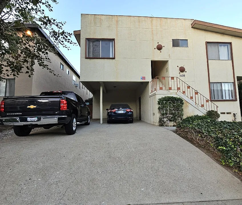 1408 Amherst Ave #3