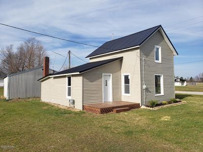 420 Railroad St, Hartford, MI, 49057