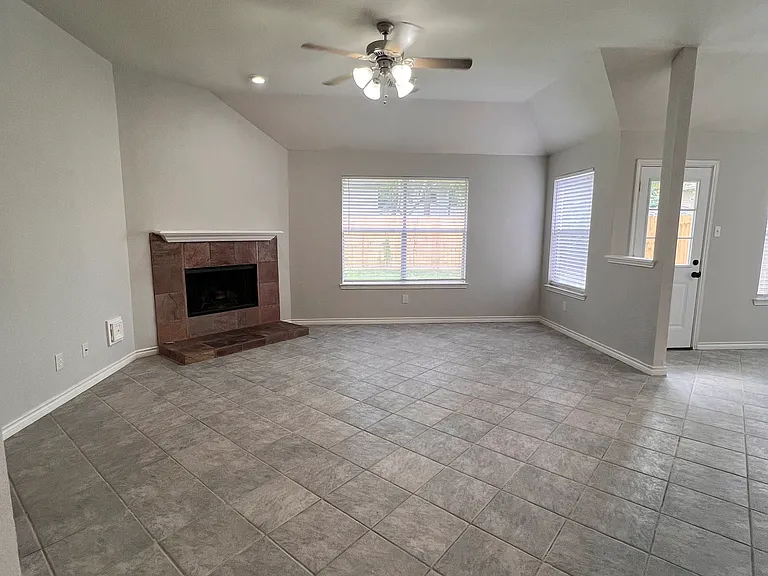 5818 Toddington Rd — Photo 15