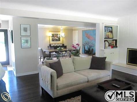 Living to Dining room