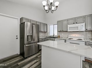 1917 E Wagoner Rd, Phoenix, AZ 85022