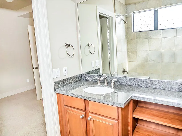1611 Silver St — Photo 24
