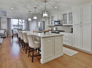 201 Elliott St #403, Beverly, MA 01915