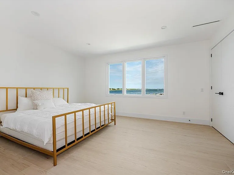 177 Albany Blvd — Photo 21