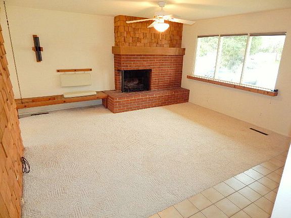 2nd image of 602 Starlite Ave