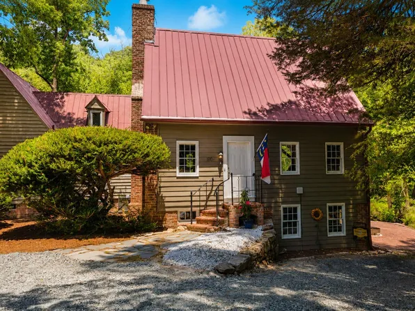 180 Hobbs Rd, Pittsboro, NC 27312