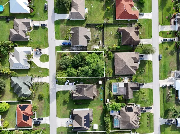 1080 SW Ingrassina Ave, Port Saint Lucie, FL 34953