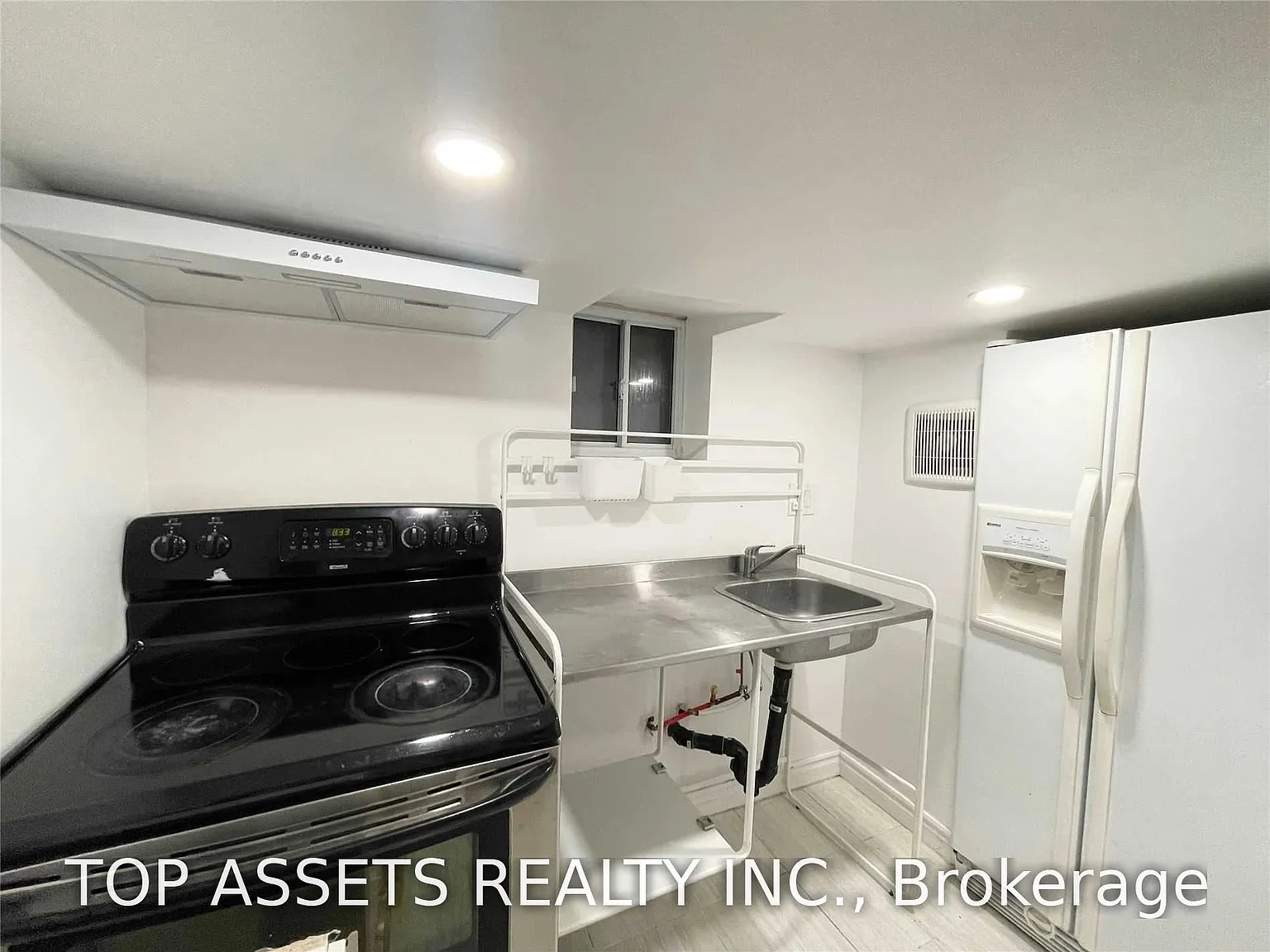 1 bed, $685 — Photo 1
