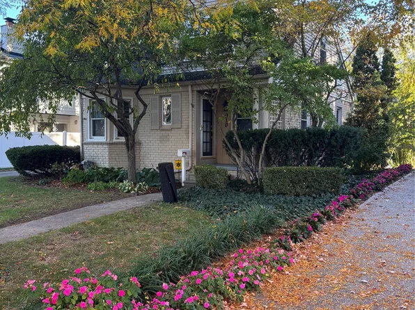 910 Chestnut St, Birmingham, MI 48009