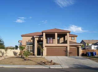 2441 Filbert Ave, Clovis, CA 93611