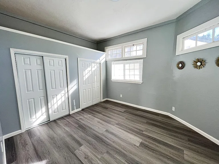 654 E Julian St — Photo 7