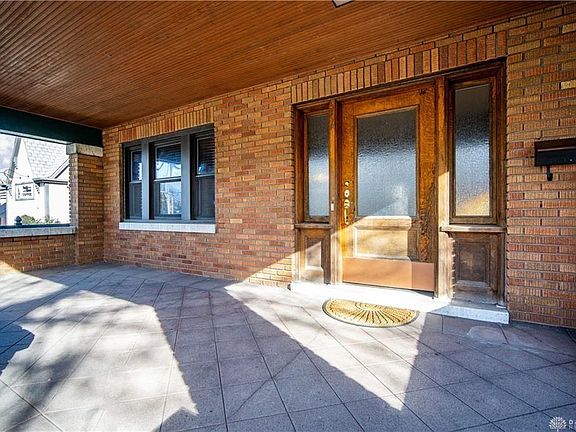 3rd image of 20 Oakwood Ave